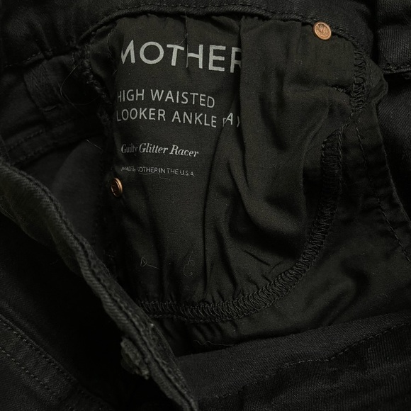 Mother High Waisted Looker Kitty Glitter Jeans
Size 28 - Picture 5 of 7